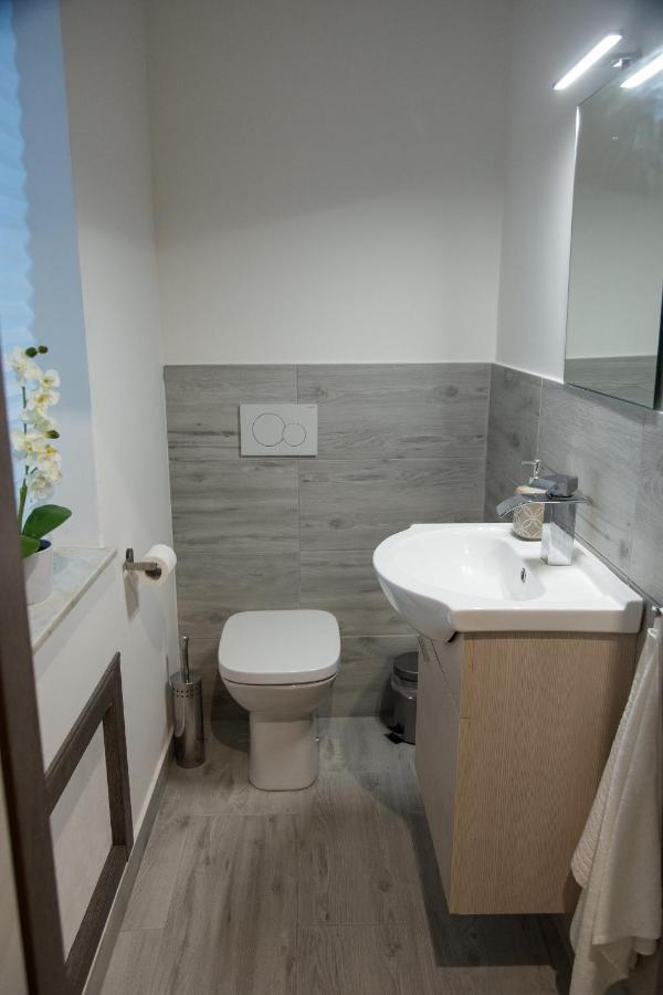 Up&B Rooms Catania Маскалуча Экстерьер фото
